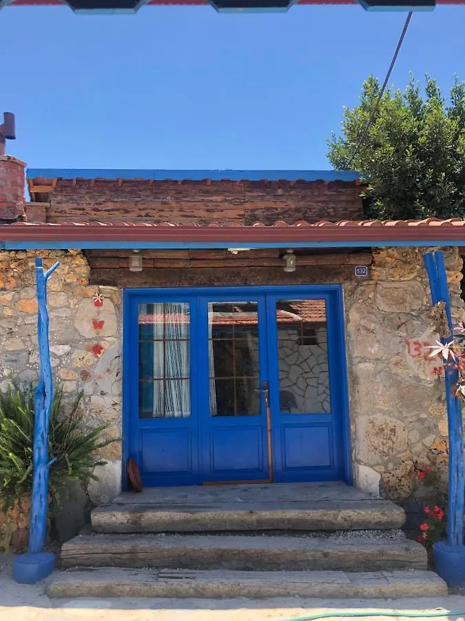 Nocleg ze śniadaniem Ertugrulun Tas Konaklari Bed and Breakfast Muğla